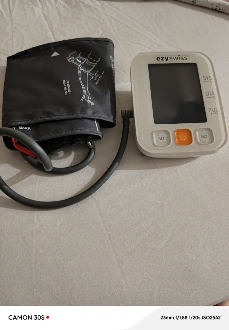 BP machine (Category: Health Monitors & Weighing Scales) located in Shah Alam. Submitted by michsho (Listing ID 1364277403, Image 2). Description: one yr old. in excellent condition. esyswiss brand can cod.