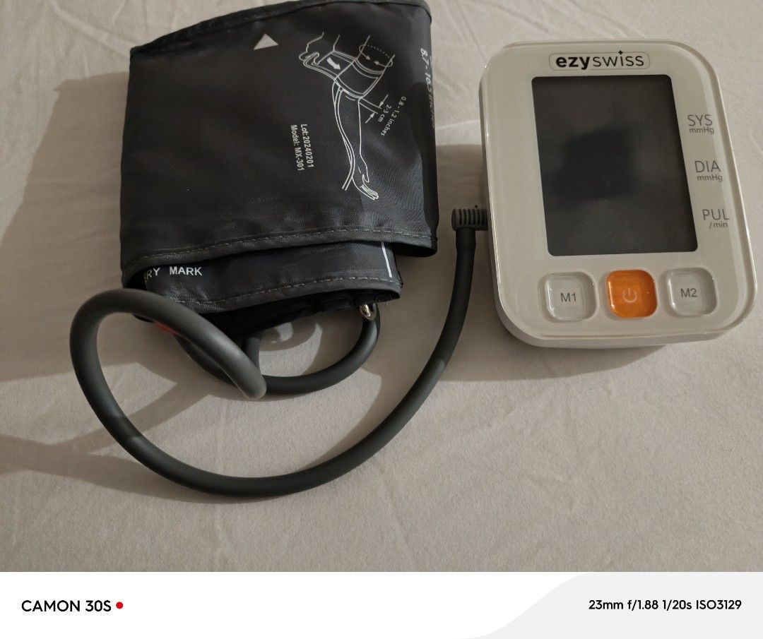 BP machine (Category: Health Monitors & Weighing Scales) located in Shah Alam. Submitted by michsho (Listing ID 1364277403, Image 1). Description: one yr old. in excellent condition. esyswiss brand can cod.