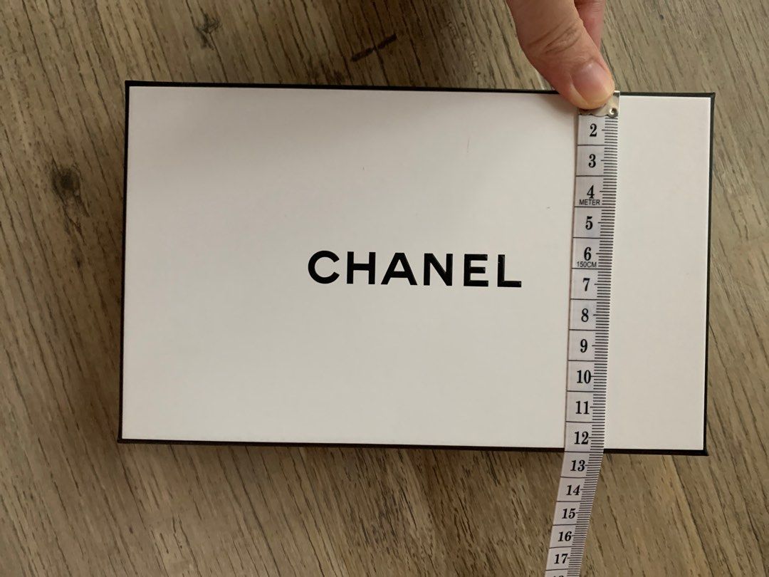 Chanel box (empty) (Category: Accessory holder, box & organisers) located in Kuala Lumpur. Submitted by st0rmfly (Listing ID 1364328841, Image 3). Description: - authentic - no refunds after purchased.