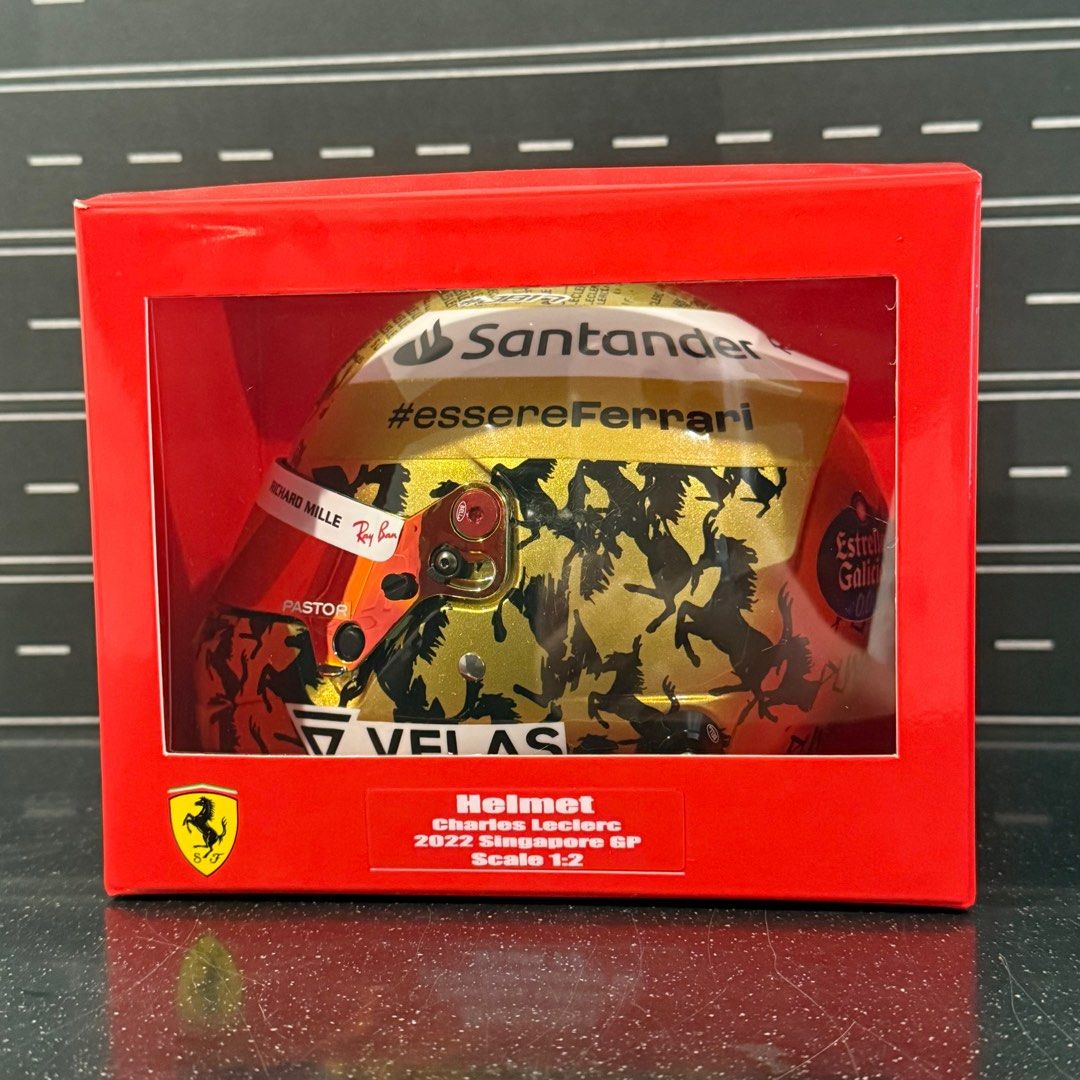 Ferrari F1 F1-75 #16 Charles Leclerc Singapore GP 2022 BELL 1:2 Helmet LE 288