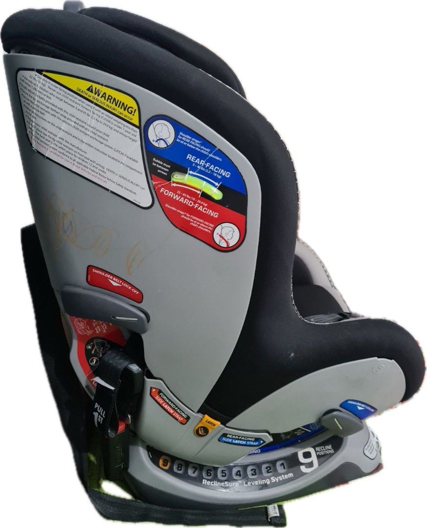 Chicco NextFit Zip convertible car seat (Category: Car Seats) located in Quezon City. Submitted by zalika29 (Listing ID 1364327669, Image 2). Description: Chicco NextFit Zip convertible car seat Key features include: * Suitable for children 5-40 lbs rear-facing and 22-65 lbs forward-facing. * 9-position ReclineSure leveling system for secure installation. * SuperCinch LATCH tightener for easy and secure car installation. * Steel-reinforced frame 