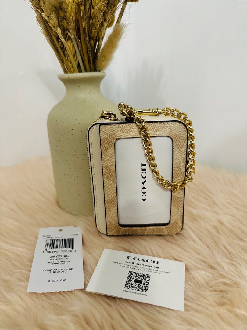Coach Zip Card Case Wallet (Category: Luxury Bags & Wallets) located in Porac. Submitted by bagitupshopph (Listing ID 1364241876, Image 2). Description: Coach Zip Card Case Wallet Sand/Chalk US-bought 100% Authentic Comes with tag and care card.