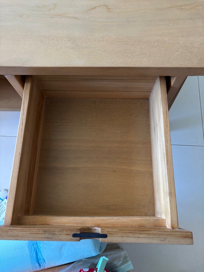 Coffee Table444370531459409923