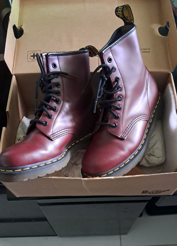 Dr. Martens 1460 Cherry Red Rouge (US 7) (Category: Boots) located in Quezon City. Submitted by zpdlt (Listing ID 1364311793, Image 2). Description: Dr. Martens 1460 Cherry Red Rouge (Smooth) UK 5 / EU 38 / US 7 (W) / US 6 (M) Used once. Kept in the box after use. Payment: Gcash, Maya, or BPI SF c/o buyer: Grab, Lalamove, LBC .