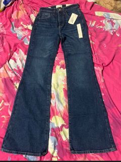 (Category: ) located in . Submitted by roxylovedth (Listing ID 1364237129, Image 1). Description: .