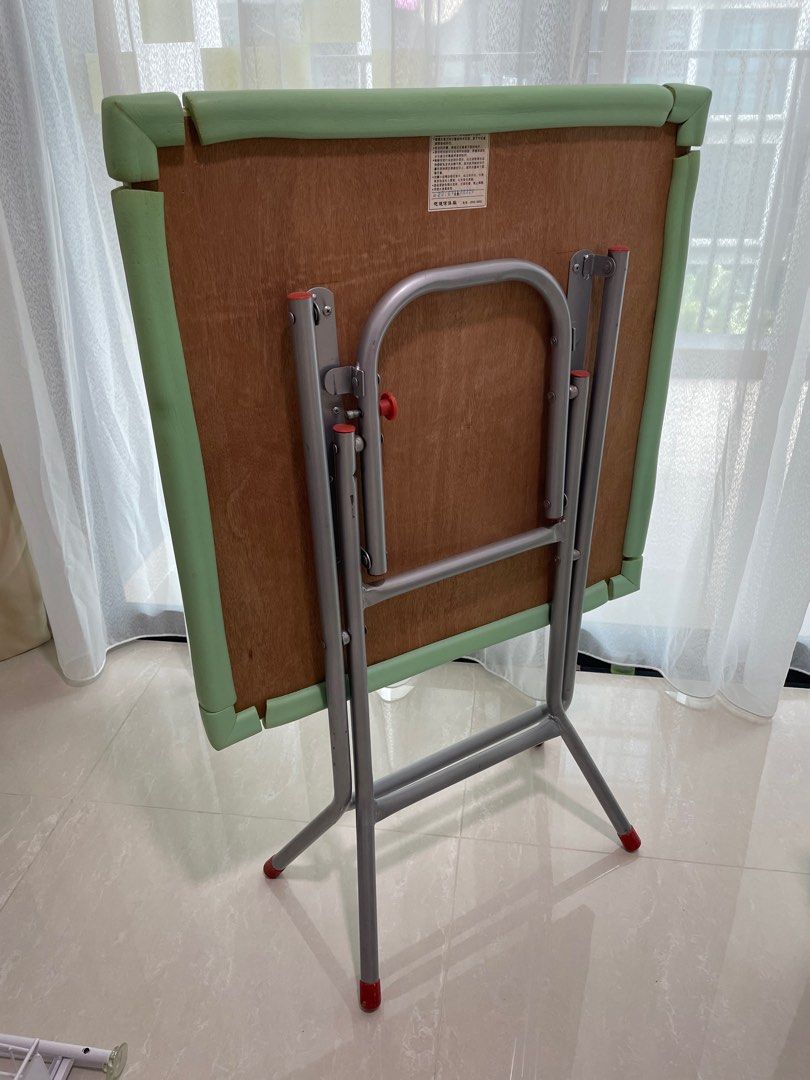 Foldable Table (Category: Tables & Sets) located in Singapore. Submitted by bhbchung26246 (Listing ID 1364386131, Image 2). Description: Foldable table, wrapped with kids protection W 60 x 60 x H 75 cm.