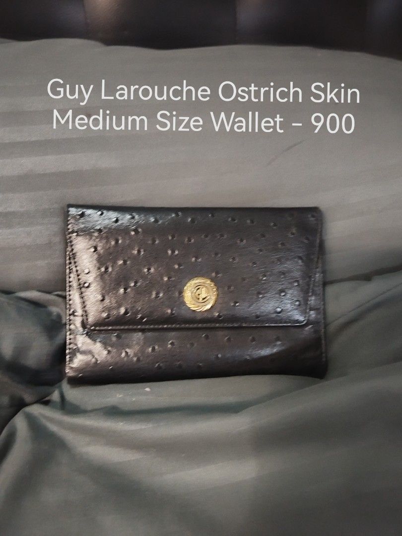GL Medium Size Ostrich skin wallet (Category: Luxury Bags & Wallets) located in Quezon City. Submitted by V_Cl0set (Listing ID 1364357294, Image 1). Description: - In very good condition - zippers are all working - no rubs or peeling on edges - good buy.