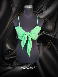 (Category: ) located in . Submitted by ohlunaboutique (Listing ID 1364400828, Image 1). Description: .