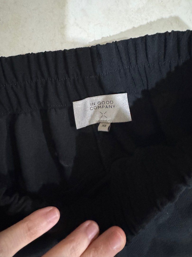 In good company black pants (Category: Other Bottoms) located in Singapore. Submitted by tricolour_ (Listing ID 1364307440, Image 2). Description: Worn once Xs.