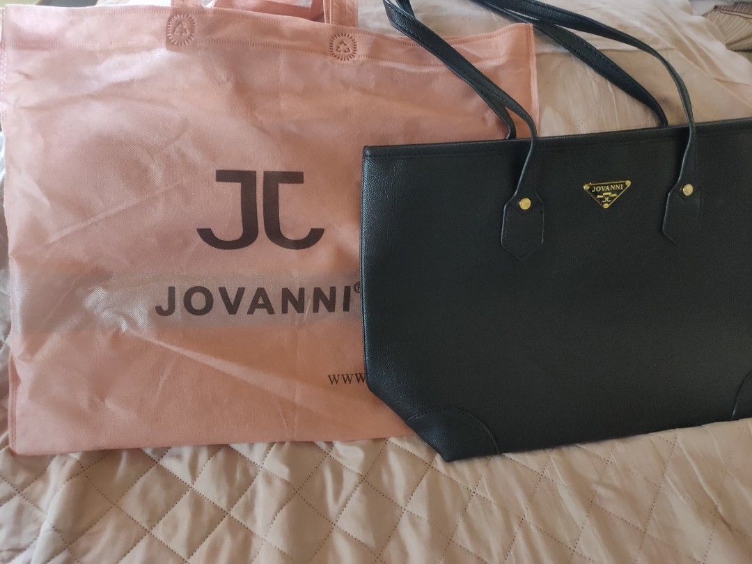 Jovanni Bag (Category: Luxury Bags & Wallets) located in Marilao. Submitted by salyin1958 (Listing ID 1364305773, Image 2). Description: Brand New Black Jovanni Bag.