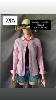 (Kategori: ) berada di . Dikirim oleh preloved.byfee (ID iklan 1364380841, Gambar 1). Deskripsi: .