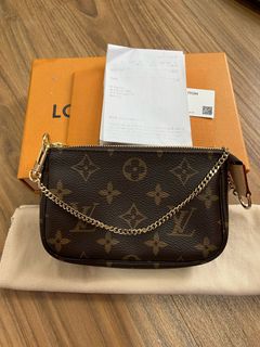 (Kategori: ) berada di . Dikirim oleh anzeraluxbags.id (ID iklan 1364264093, Gambar 1). Deskripsi: .