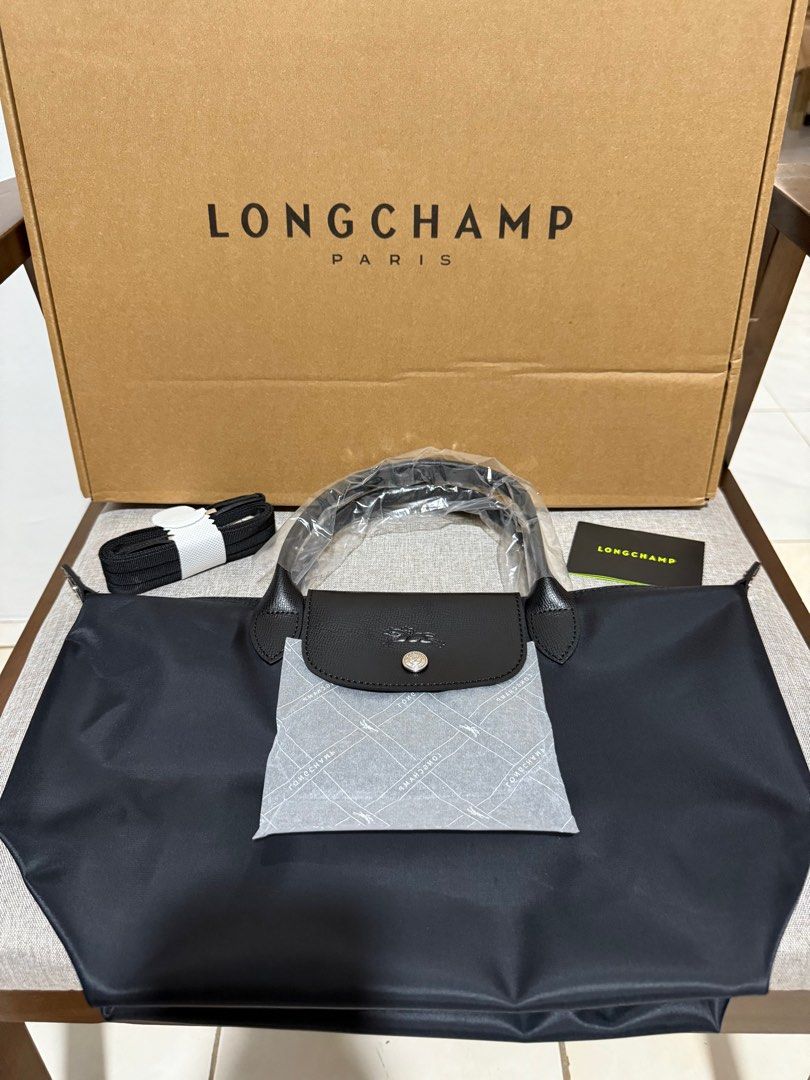 Longchamp neo two way small (Category: Luxury Bags & Wallets) located in Cabuyao City. Submitted by baglover1111 (Listing ID 1364359898, Image 3). Description: Brand new complete inclusions With longchamp box Guaranteed authentic .