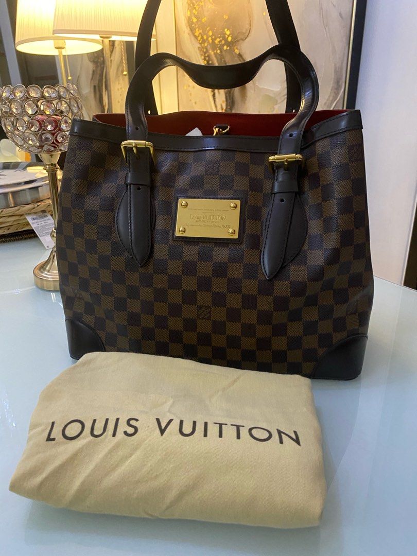 Louis Vuitton Hampstead MM (Category: Luxury Bags & Wallets) located in Manila. Submitted by ajaypiagv (Listing ID 1364245129, Image 3). Description: Authentic Storebought With paperbag and dustbag No issues.