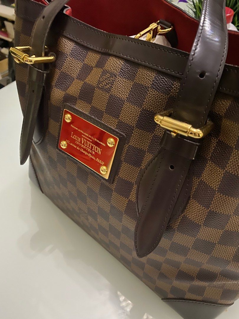 Louis Vuitton Hampstead MM (Category: Luxury Bags & Wallets) located in Manila. Submitted by ajaypiagv (Listing ID 1364245129, Image 2). Description: Authentic Storebought With paperbag and dustbag No issues.
