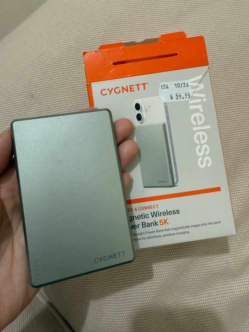 Magnetic Wireless Power Bank 5k (Category: Chargers) located in Makati City. Submitted by thekarendc (Listing ID 1364335585, Image 2). Description: I literally only used it once for my iPhone 16 and realised that I don’t need it yet since I have an extra phone 😅 I bought this in Australia and the receipt is inside the box! From around 2,300 (since I bought it in AUD before) and now I’m only selling it for 1,800. .