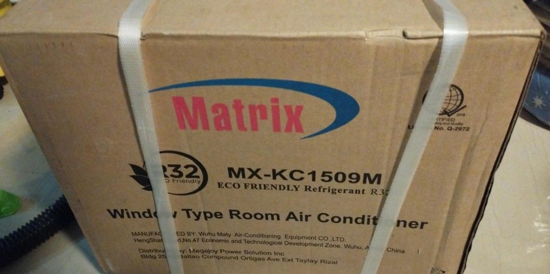 Matrix Aircon Brand New!!!! (Category: Air Conditioning and Heating) located in Rizal. Submitted by allaboutbeautythings (Listing ID 1364320770, Image 1). Description: Brand New Matrix Aircon Original Price 8k Location Taytay Rizal RFS: Gift lang di magamit nakatambak lang (last dec 2024).