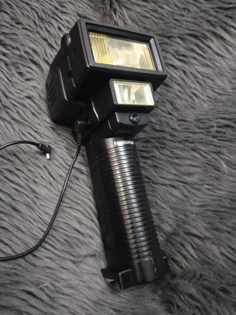 National PE-300SGW Blitz Flash Camera Flash Light Unit Made in Japan 😍👌 (Category: Flashes) located in Malolos. Submitted by afford.japan (Listing ID 1364239604, Image 3). Description: National PE-300SGW Blitz Flash Camera Flash Light Unit Made in Japan 😍👌.