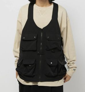 (Category: ) located in . Submitted by maxiesgarments (Listing ID 1364255768, Image 1). Description: .