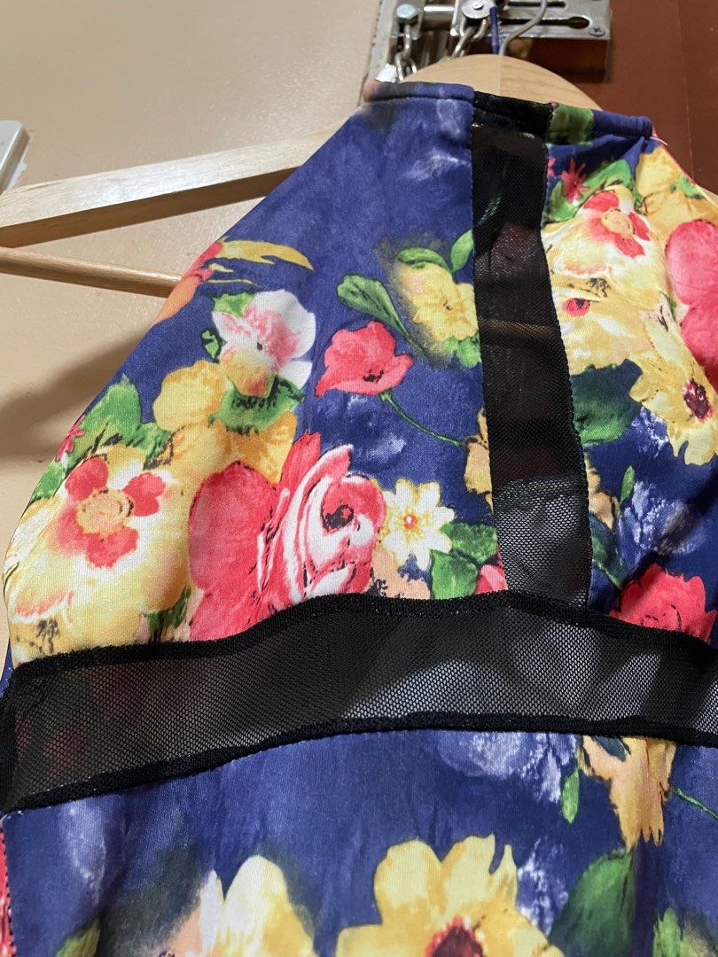 One piece floral swimsuit (Category: Bikinis & Swimsuits) located in Rizal. Submitted by miunicabella (Listing ID 1364361528, Image 2). Description: Free when you avail posted items. No pads but with pad slot :) very flattering! Fits Small to Semi Medium.