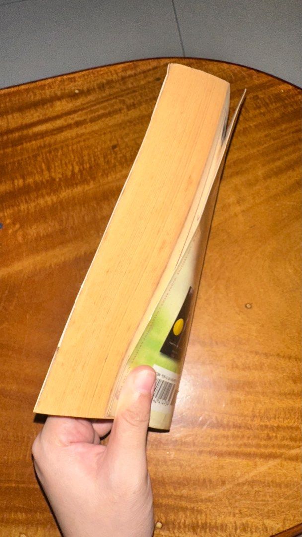 Paper Towns (Category: Storybooks) located in Quezon City. Submitted by cltrrd (Listing ID 1364297704, Image 3). Description: Pages are discolored .