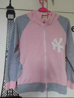 （分類：）位於 。 由 meowmeow_store 提交（商品編號 1364400544，圖片 1）。簡介： 。