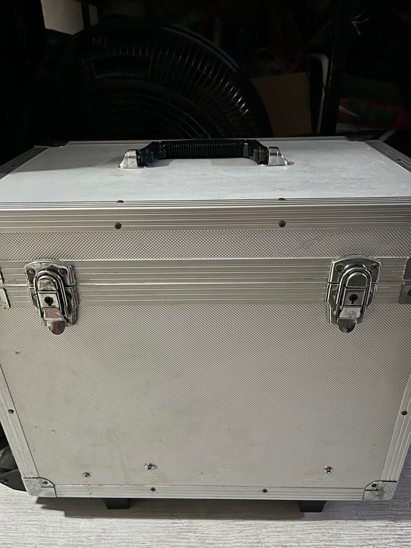 Portable Dental Unit with Scaler For Rent (Category: Medical Supplies & Tools) located in Manila. Submitted by lovedthenlisted (Listing ID 1364324746, Image 2). Description: For Rent 📌500/day Location: Makati.