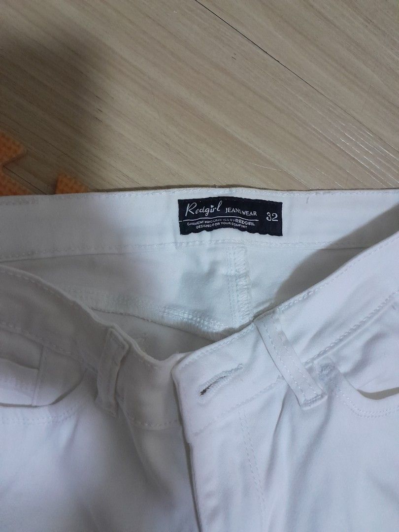 Red girl white jeans (Category: Jeans) located in Angeles City. Submitted by declutterhub (Listing ID 1364381640, Image 1). Description: with stains due to storage. size 32. rfs: decluttering.