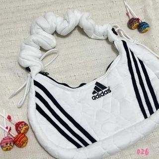 （分類：）位於 。 由 inamok 提交（商品編號 1364301851，圖片 1）。簡介： 。