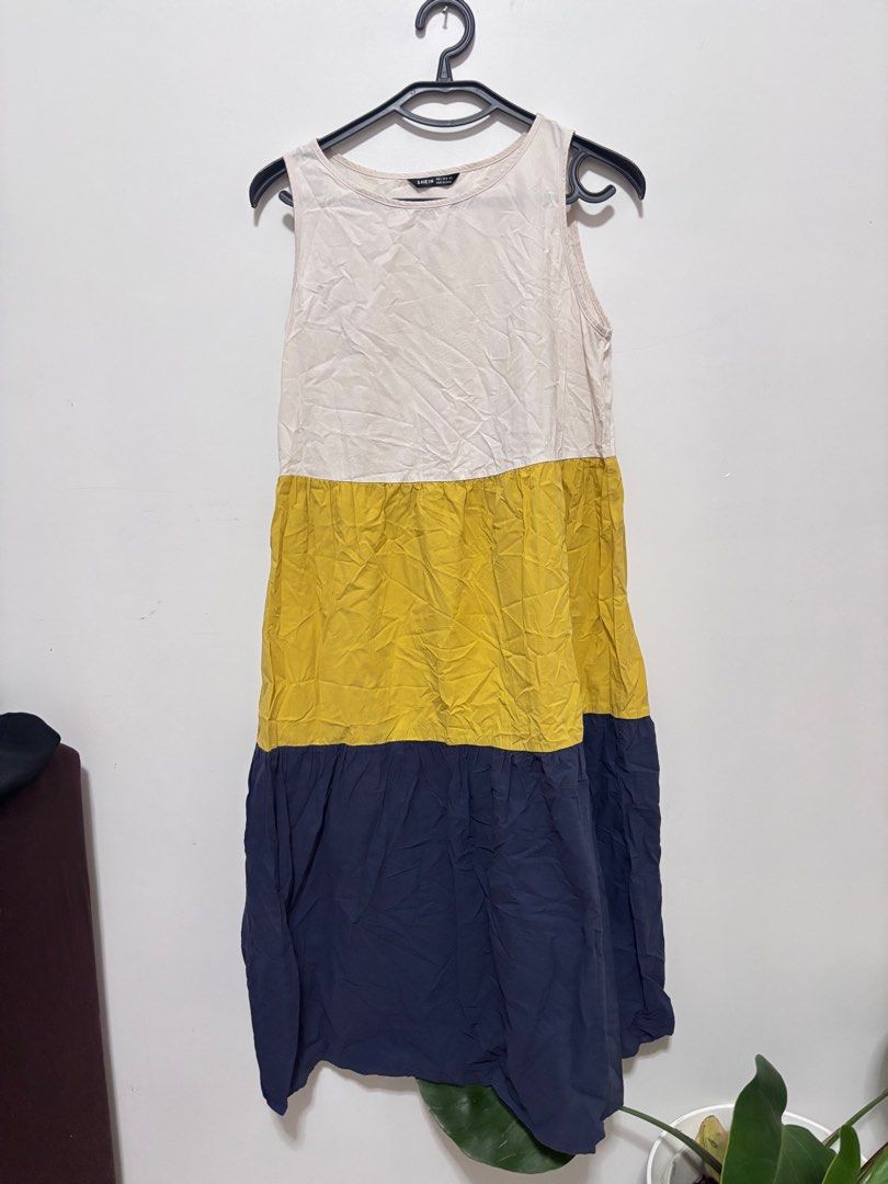 Shein Long Presko Dress (Category: Dresses) located in Manila. Submitted by BossHugo (Listing ID 1364365844, Image 2). Description: 👗Shein dress Size Small Best fits s-m Preloved Needs washing & ironing ₽100 each or get both for ₱180 + sf 📍Malate Manila / Dasmariñas, Cavite Mop: - Gcash - Bank Transfer - NO COD Shipping - Can do same day delivery within Metro Manila via Lalamove, Angkas/ Grab at the buyer’s expense - LBC for outside Metro Manil