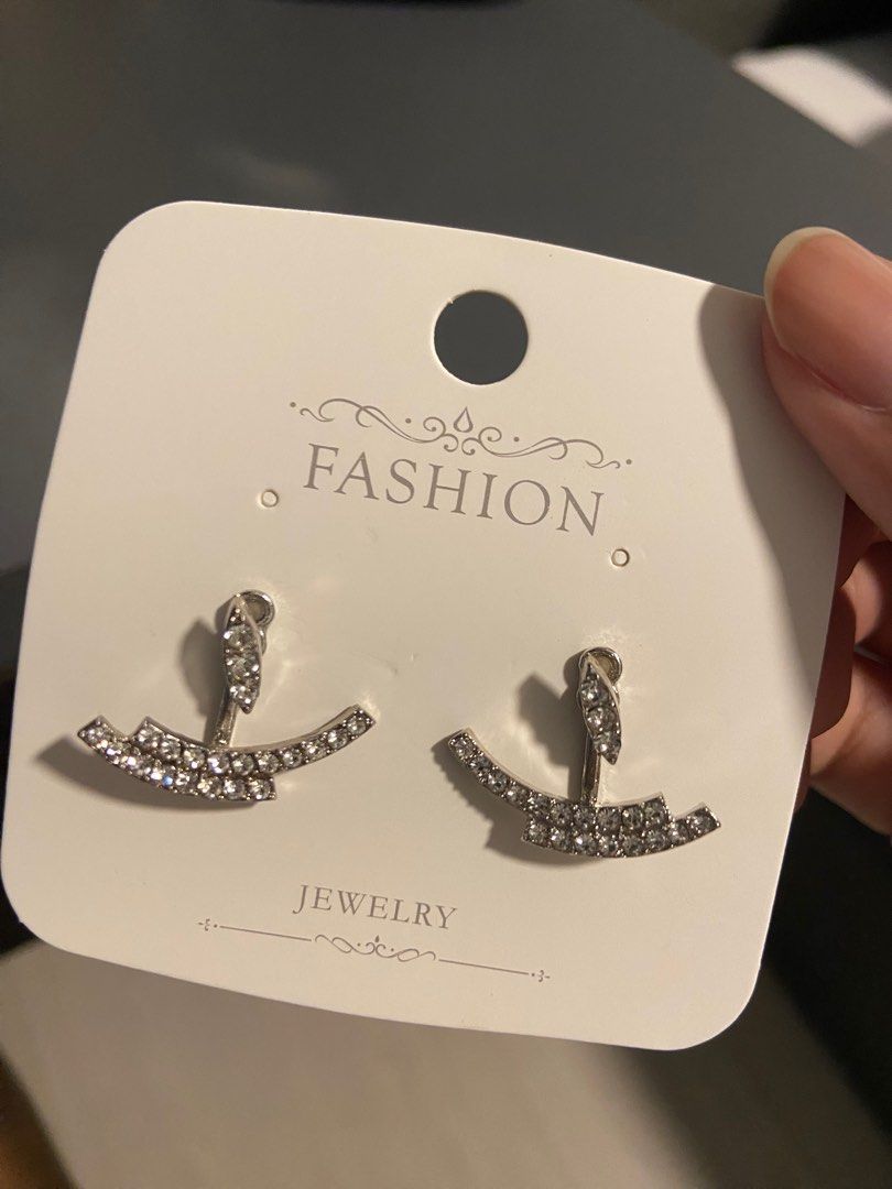 silver stack earrings (Category: Earrings) located in Singapore. Submitted by tralalalalalala (Listing ID 1364374429, Image 1). Description: impulse purchase, clearing stock!.