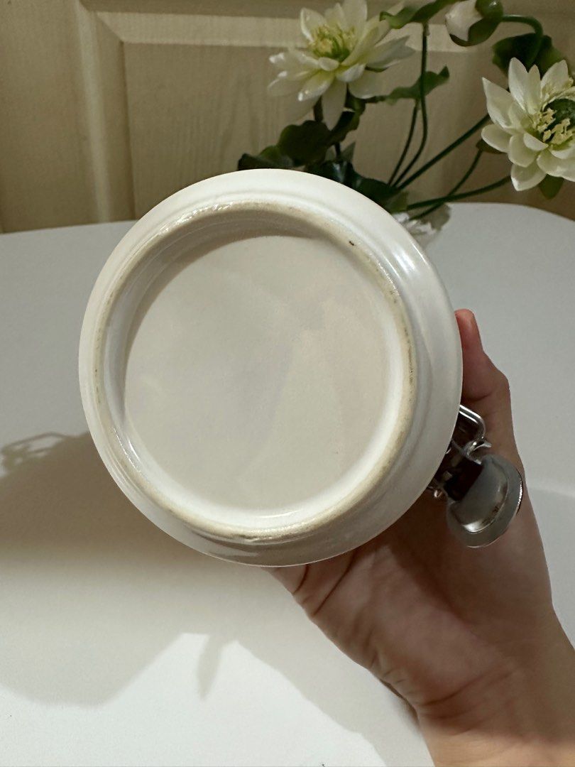 Small Ceramic Canister plain white (Category: Coffee & Tea Tableware) located in Davao. Submitted by favoritepreloved (Listing ID 1364344118, Image 3). Description: Height: 9.5cm Diameter: 9.5cm.