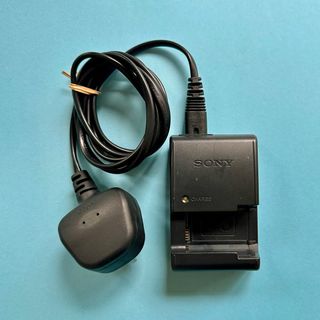 （分類：）位於 。 由 paroxyst 提交（商品編號 1364294911，圖片 1）。簡介： 。