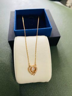 Swarovski sparkling dance heart necklace