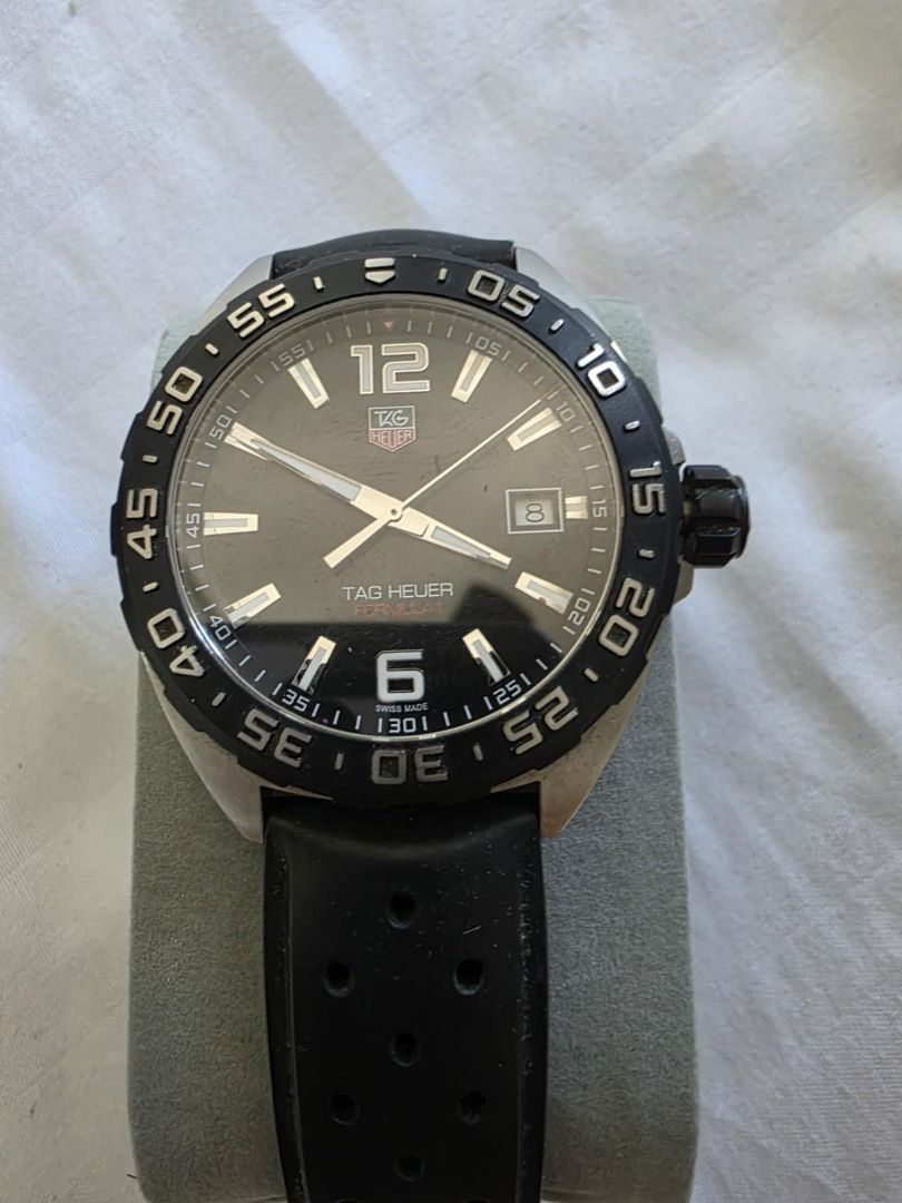 Tag Heuer/ Tudor/ Breitling (Category: Luxury Watches) located in Pasay City. Submitted by bcalmisen200 (Listing ID 1364290428, Image 3). Description: 1. Tudor Geneve Rotor self winding 1926 - 75k PHP Good as new, bought last 2023 !! NO box and paper!! !! Negotiable price - Minor scratches shouldered authentication M91650-0002 1926 2. Tag Heuer Formula 1- 75k PHP Formula 1 Good as new, bought last 2023 !! NO box and paper!! - shouldered authentic