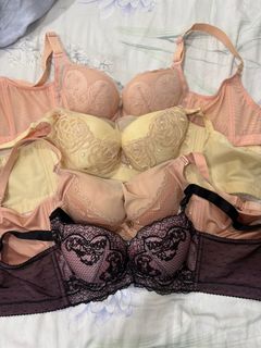 (Category: ) located in . Submitted by julieprelovedstuff123 (Listing ID 1364281375, Image 1). Description: .