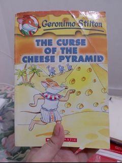 (Category: ) located in . Submitted by thrift__things (Listing ID 1364395965, Image 1). Description: .