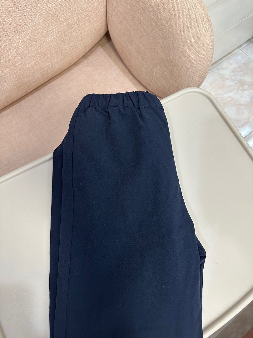 Uniqlo Kids Heattech Pants (Category: Babies & Kids Fashion) located in Antipolo. Submitted by justcali (Listing ID 1364302241, Image 1). Description: Uniqlo Kids Heattech Pants in Blue Lightly used In good condition See picture for exact size Guaranteed Authentic Shipping cost shouldered by buyer Lalamove/Grab/LBC .
