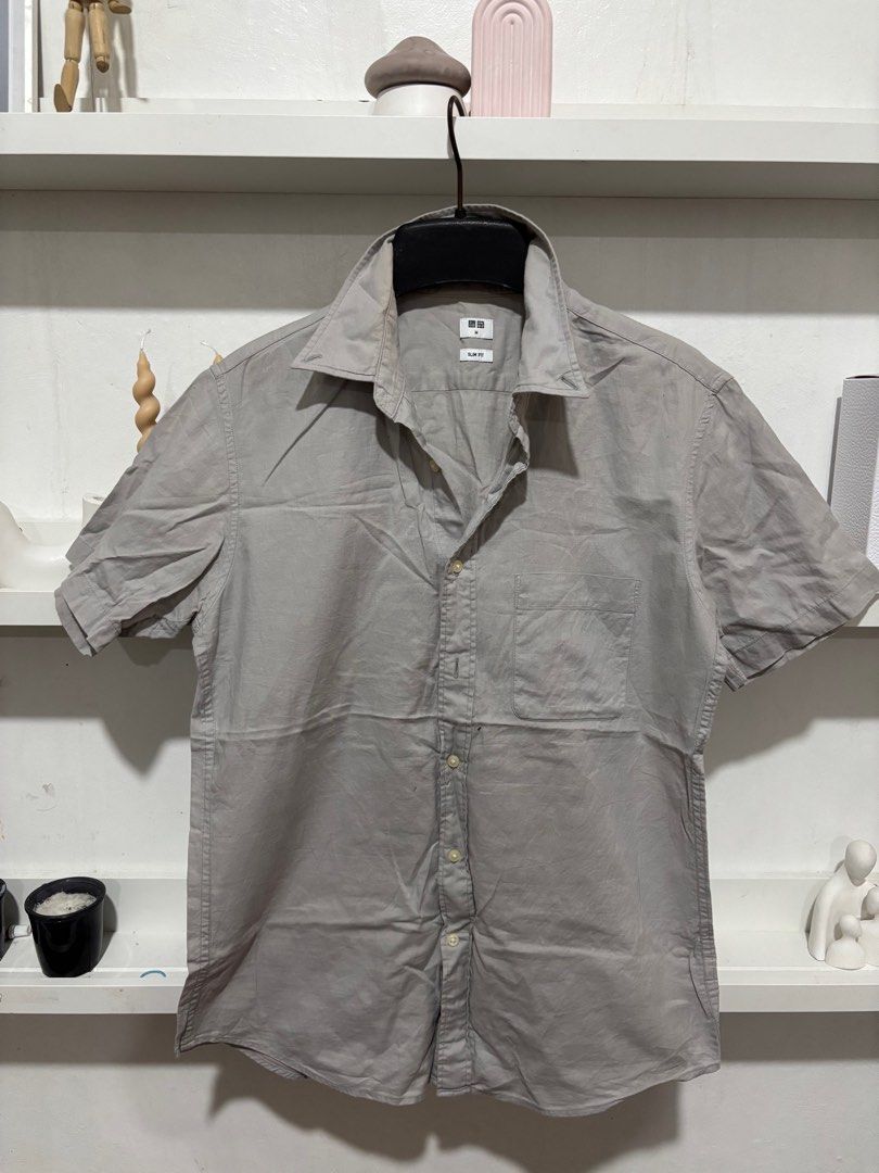uniqlo shortsleeve polo (Category: Tshirts & Polo Shirts ) located in Manila. Submitted by shop.moonbean (Listing ID 1364335011, Image 1). Description: .