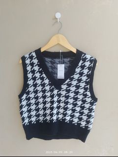 (Kategori: ) berada di . Dikirim oleh bydania_knitwear (ID iklan 1364230701, Gambar 1). Deskripsi: .