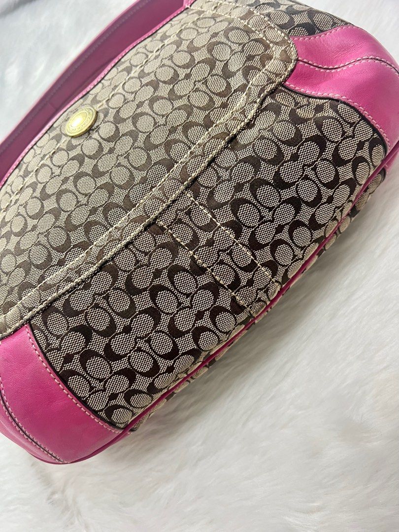 Vintage Coach Small Ergo in Pink (Category: Luxury Bags & Wallets) located in Pasig City. Submitted by vintageee.diaries (Listing ID 1364265120, Image 2). Description: low ballers will be ignored‼️ Condition: 10/10 ༯ Leather: Excellent Condition ༯ Canvas: Excellent Condition ༯ Hardware: Excellent Condition ༯ Rubber Lining: Excellent Condition ༯ Interior: Excellent Condition Issue/s: ❥ None ✨ (Please refer to the posted photos for a clearer view a