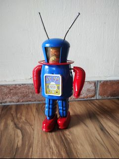 (Category: ) located in . Submitted by antique_collector (Listing ID 1364325730, Image 1). Description: .