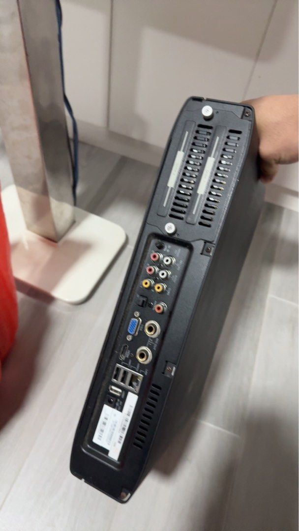 24 Inch Monitor with Stand62863110689921112