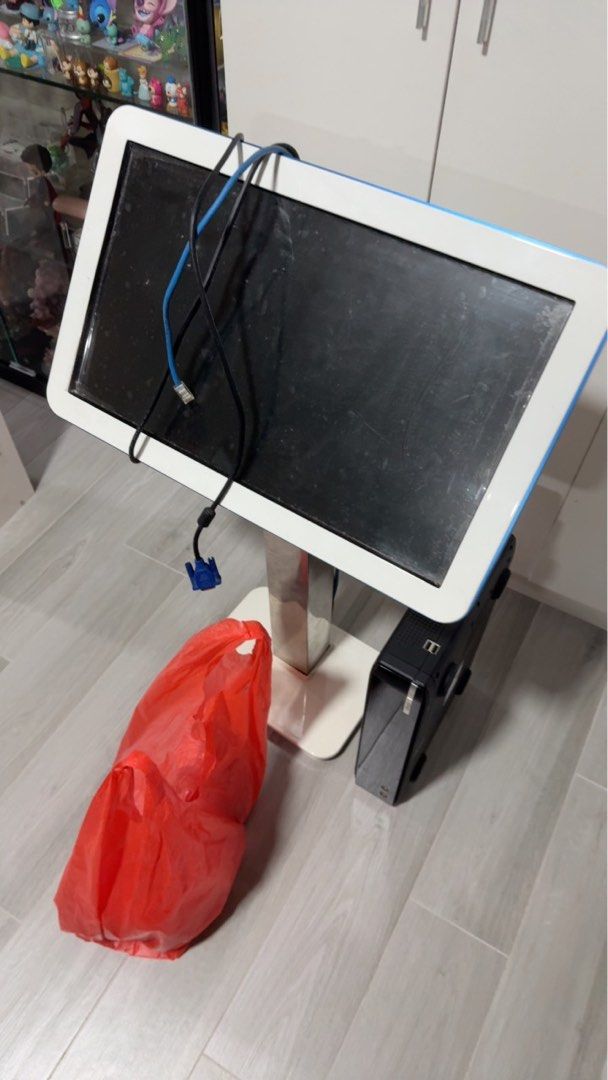 24 Inch Monitor with Stand628631106899211123