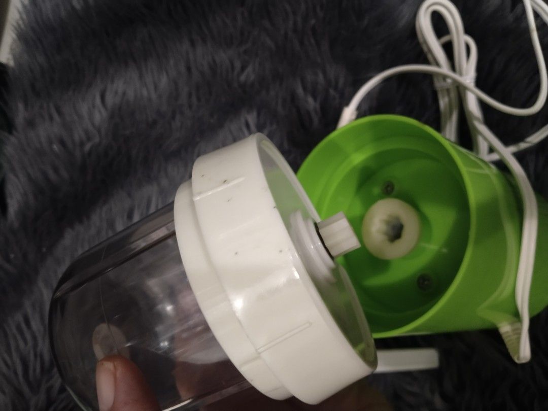 Affordable Electric Mincer 110 volts 😍👌 (Category: Juicers, Blenders & Grinders) located in Malolos. Submitted by afford.japan (Listing ID 1364406189, Image 2). Description: Affordable Electric Mincer 110 volts 😍👌.