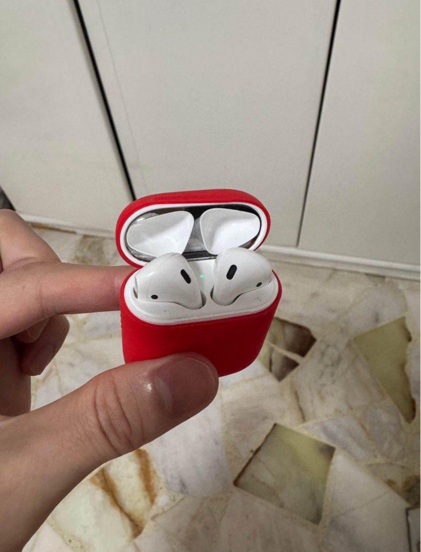 Apple AirPod 2nd Generation63058208394370111