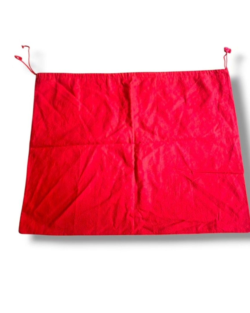 Authentic BALLY Dustbag drawstring (Category: Luxury Bags & Wallets) located in Quezon City. Submitted by maneradesignersboutique (Listing ID 1364489051, Image 2). Description: Money back Guarantee 💯% Guaranteed authentic *Brand: B*LLY dustbag *Materials: COTTON *Color: FIRE Red *Size: 21 x 16.5 INCHES *Condition: pre-loved -Used * Inclusions: NONE Open for LAYAWAY 20% down payment 80% payable in 60 - 90 days with 0 interest at regular posted pr
