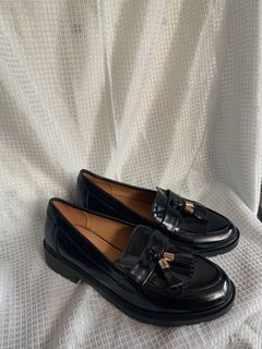 BLACK LOAFER