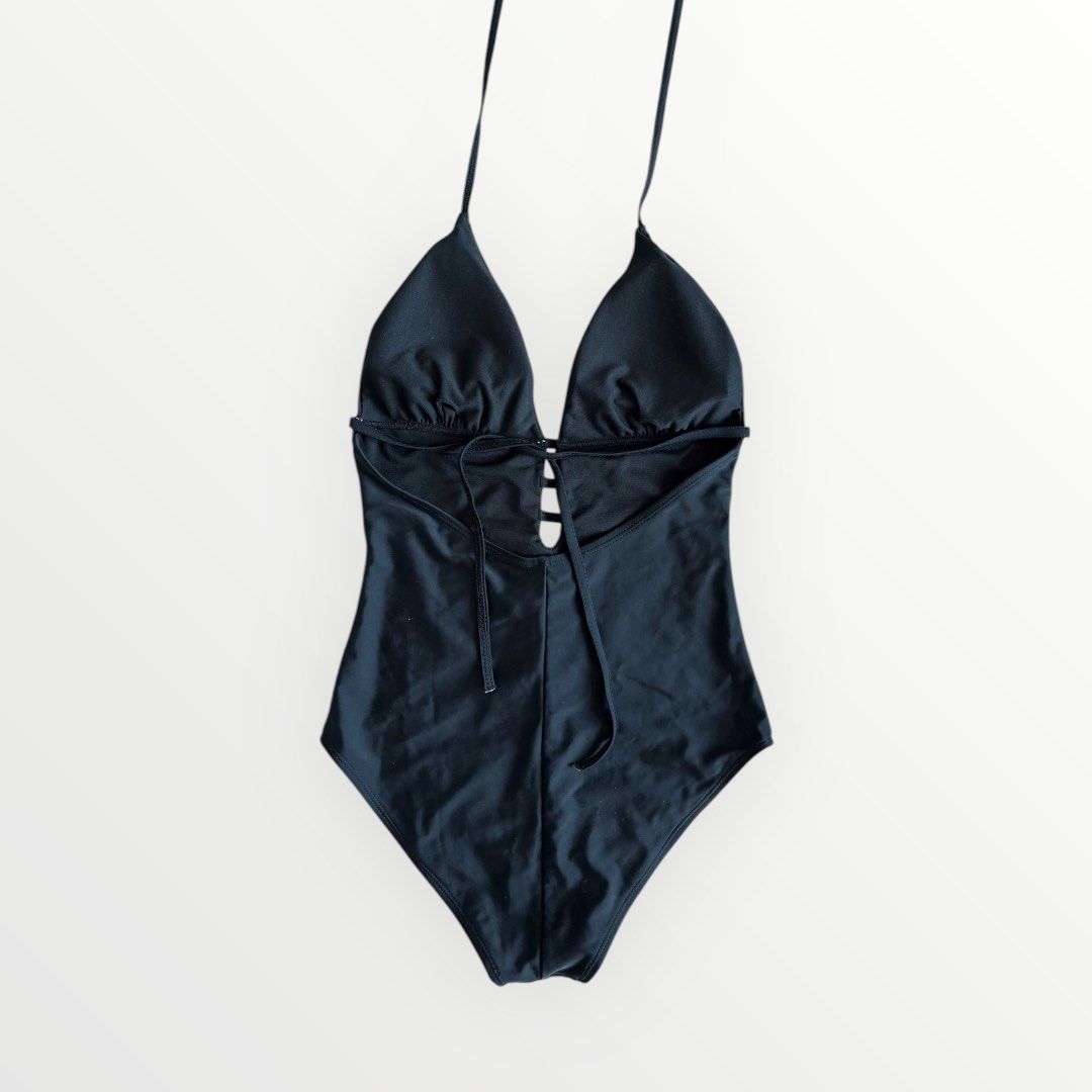 Coco Cabana, Black One Piece Swimsuit (Category: Bikinis & Swimsuits) located in Las Pinas. Submitted by _svrx (Listing ID 1364429144, Image 2). Description: Fits small to med In good condition With padding.