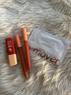 Bundle Kiss Beauty Peach Matte Lipsticks and O.Two.O Avocado Plant Extract Makeup Wipes